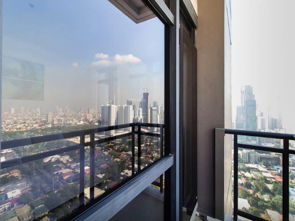 The Gramercy Residences By Stayhome Asia Makati City Esterno foto
