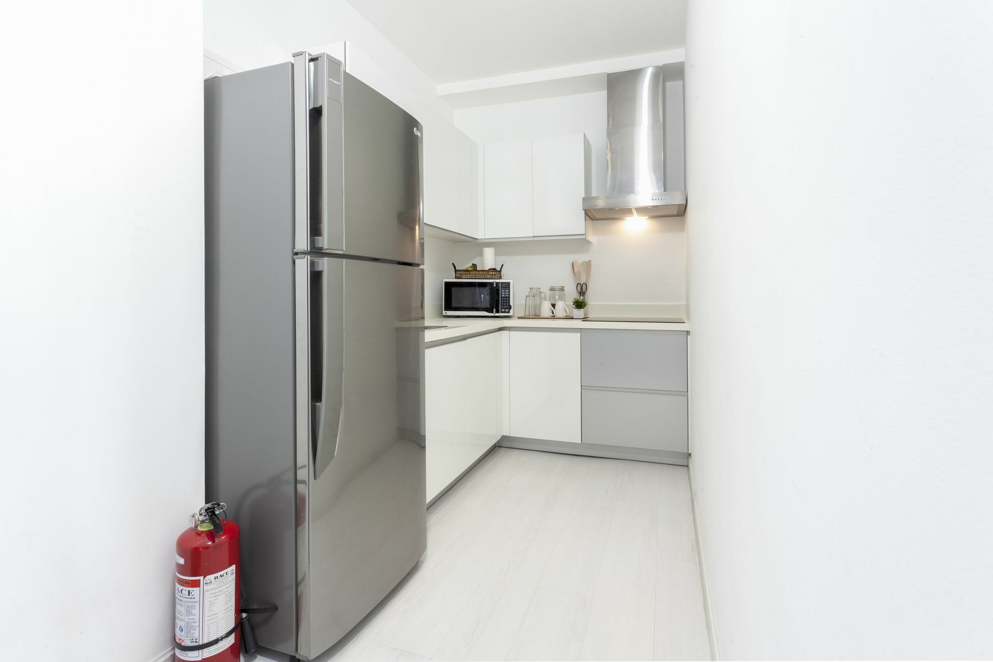 The Gramercy Residences By Stayhome Asia Makati City Esterno foto