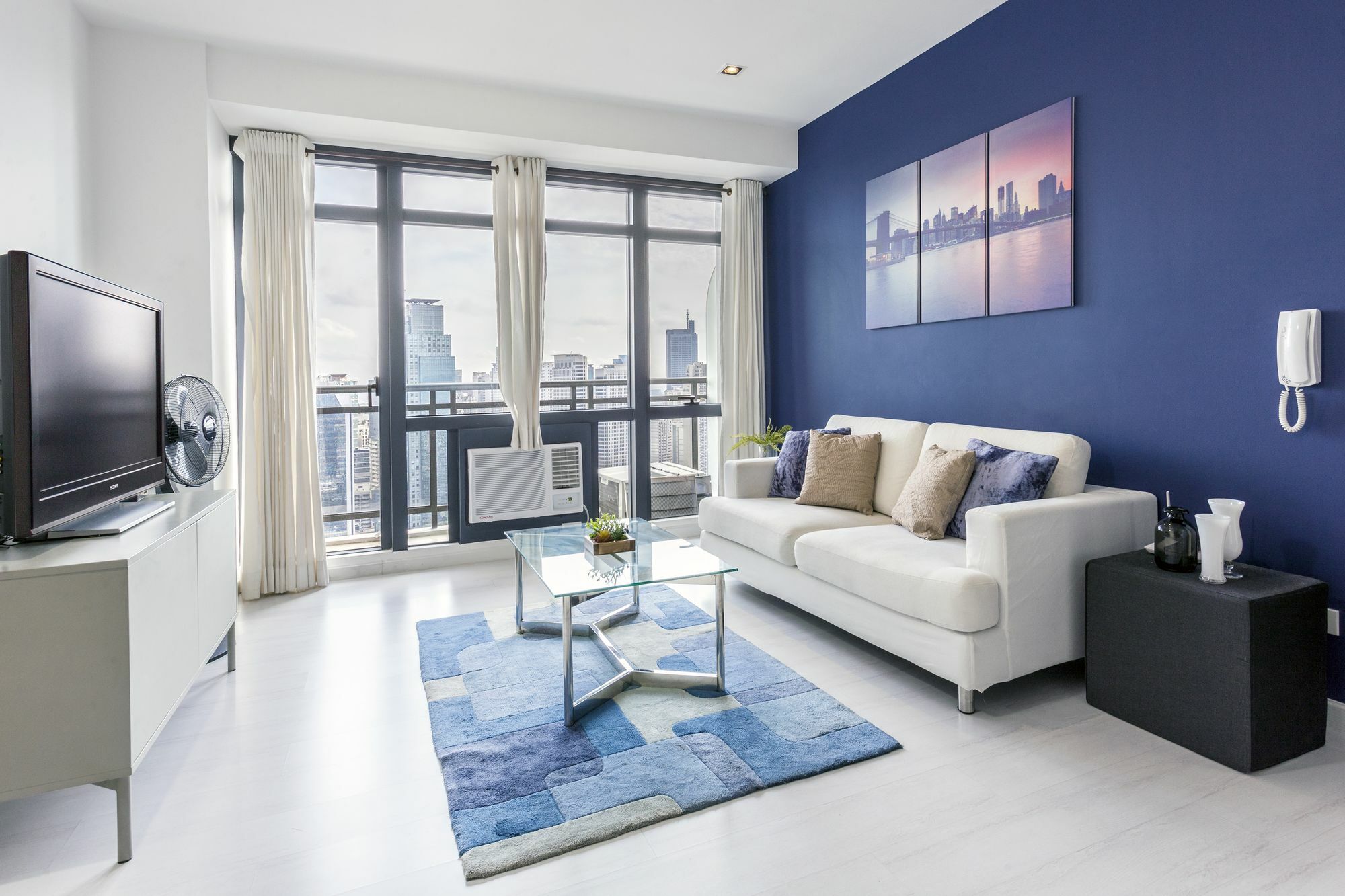 The Gramercy Residences By Stayhome Asia Makati City Esterno foto