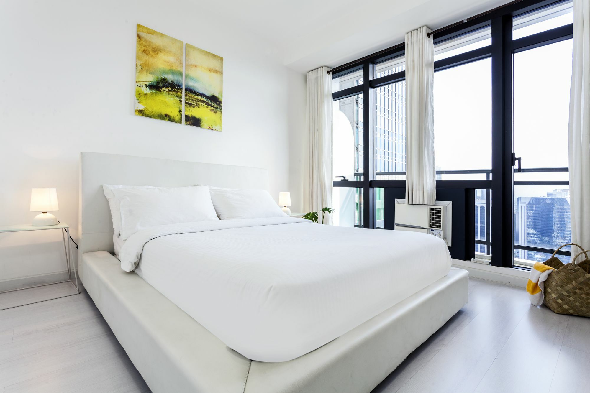 The Gramercy Residences By Stayhome Asia Makati City Esterno foto